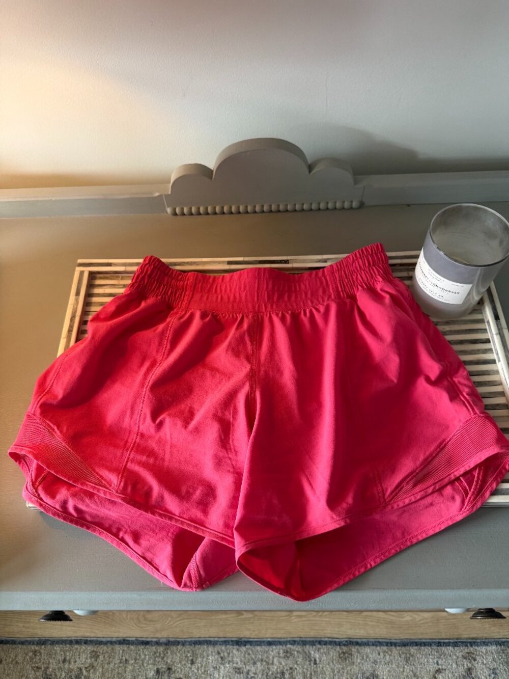Set of 2 Lululemon 2.5 Inch High Rise Hotty Hot Shorts (size 6) - Picture 4 of 7